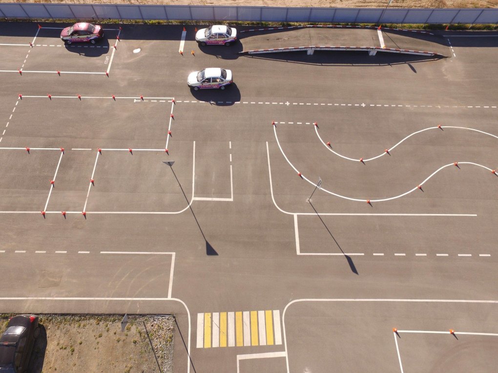 Автодром автошкола 54 на Петухова