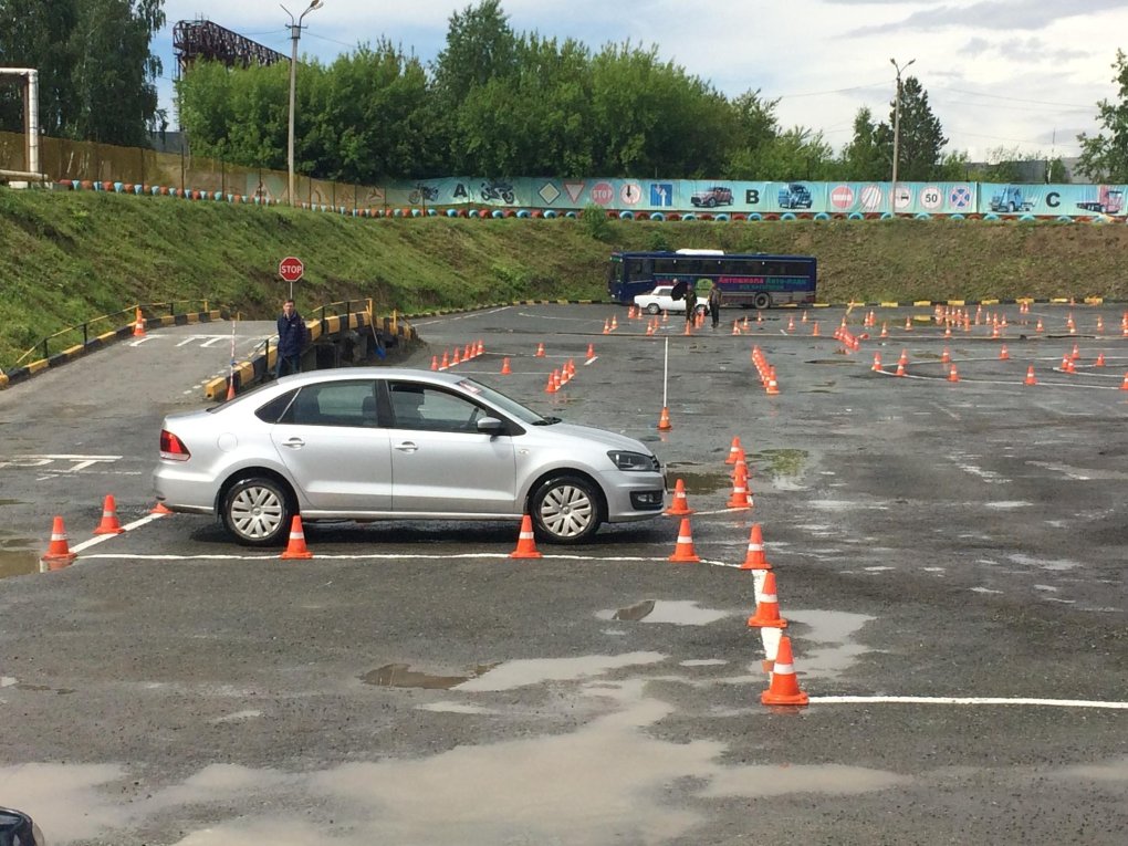 Эстакада в автошколе на автодроме