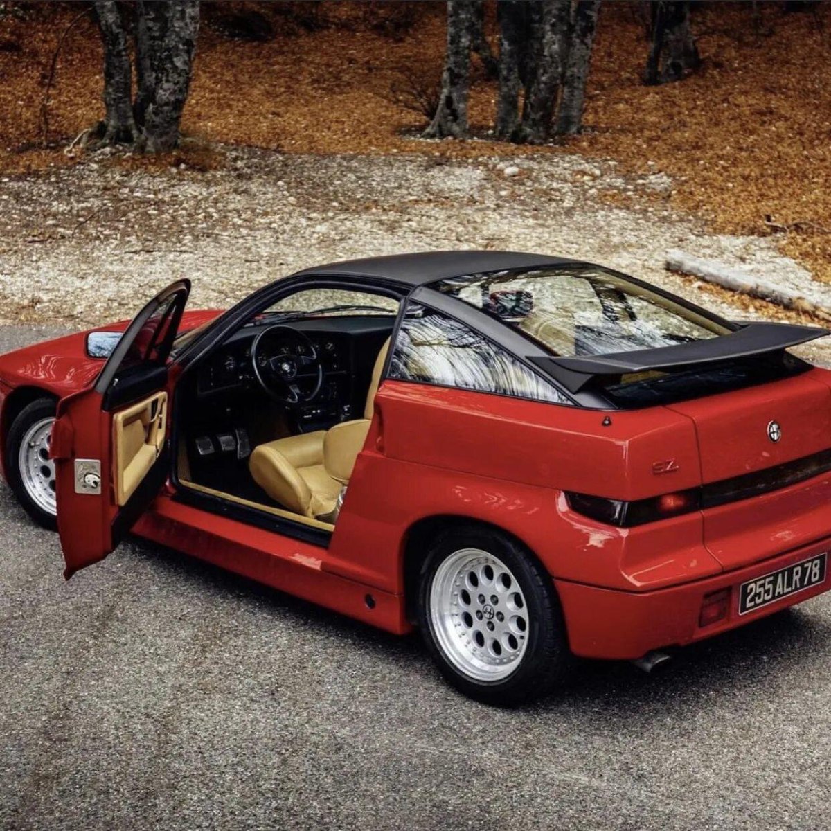 Альфа Ромео SZ 1989