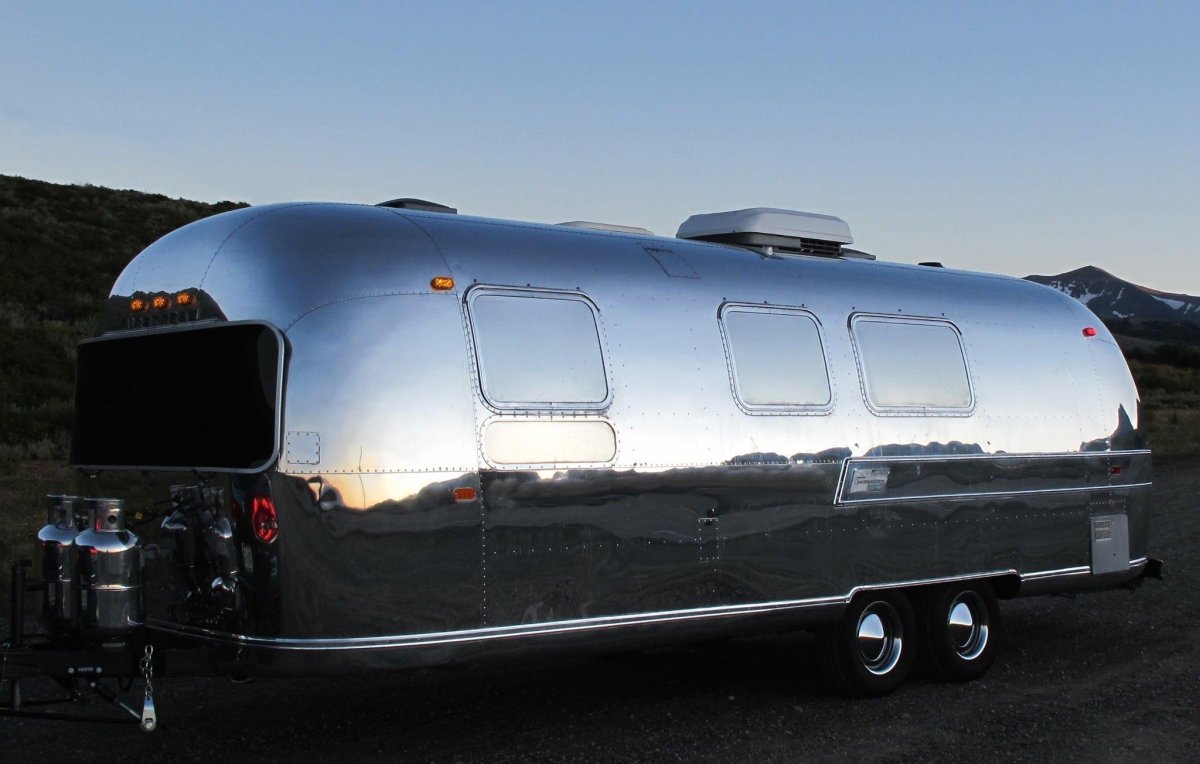 Американский кемпер Airstream