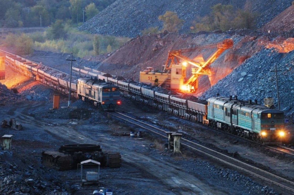 Михайловский ГОК погрузка руды