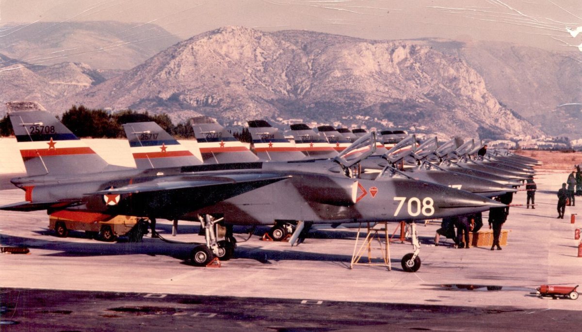 Народная армия Югославии