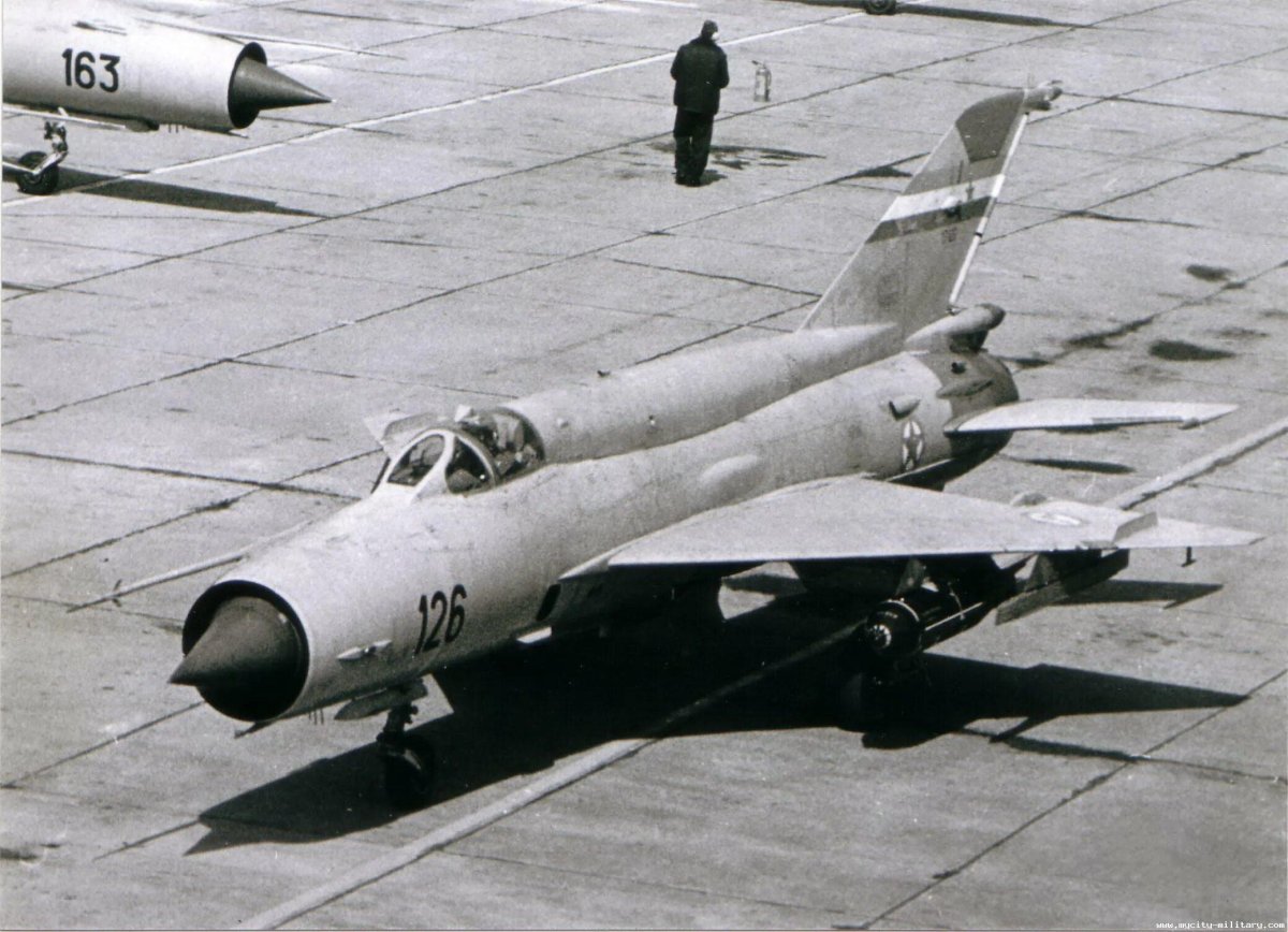 Самолет миг-21бис