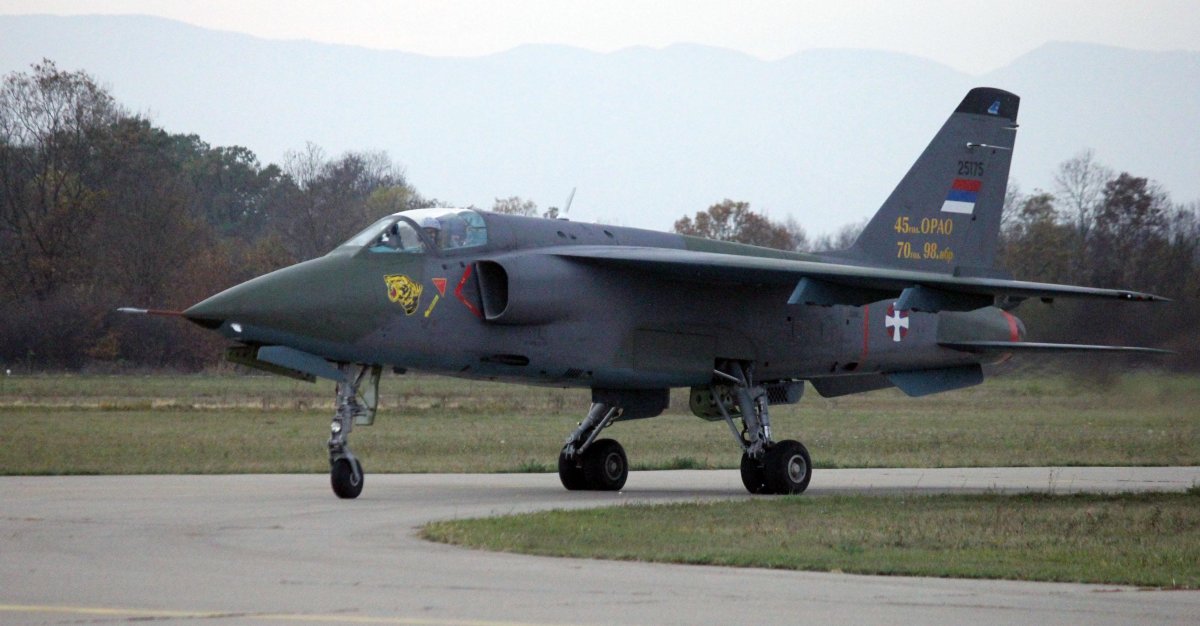 Соко j-22 орао истребитель