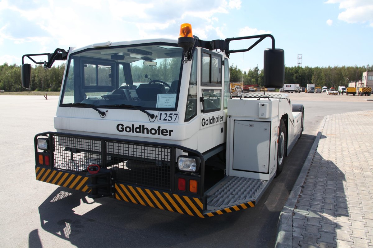 Goldhofer AST-2 R 210