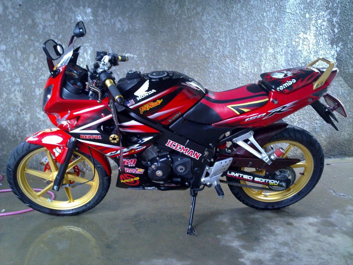 Хонда СБР 150р