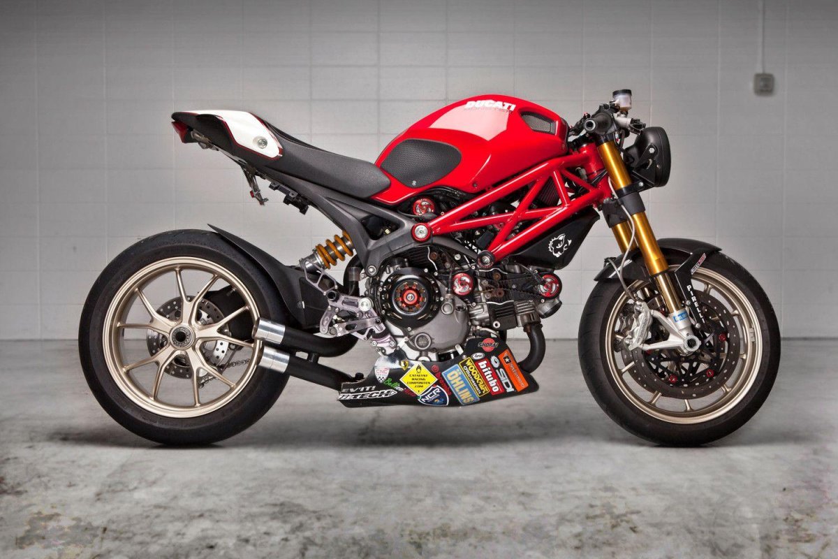 Мотоцикл Ducati Monster