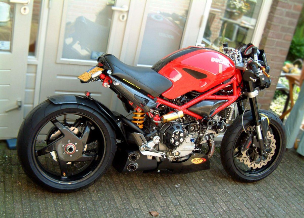 Ducati Monster 2023