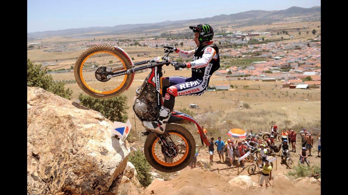 Адам Рага мототриал