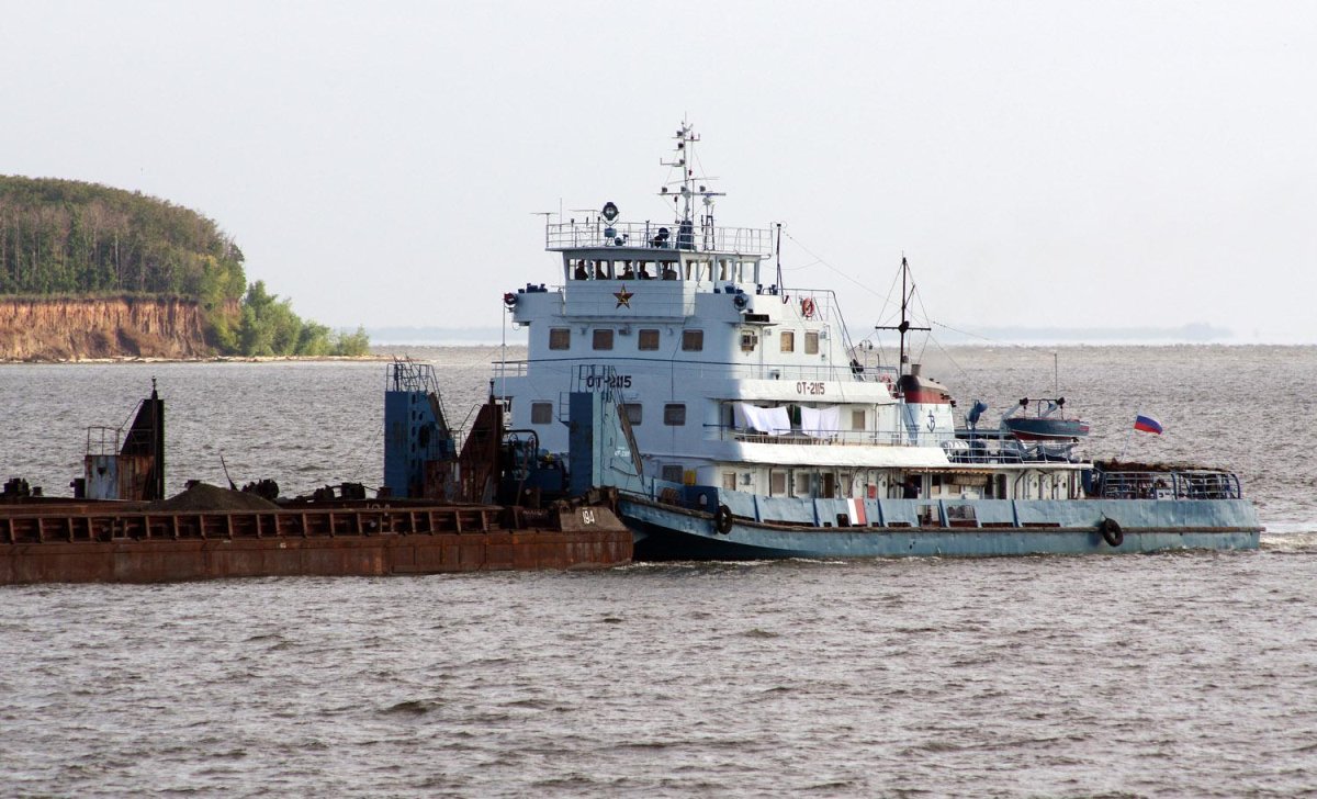 Буксир толкач Волгарь