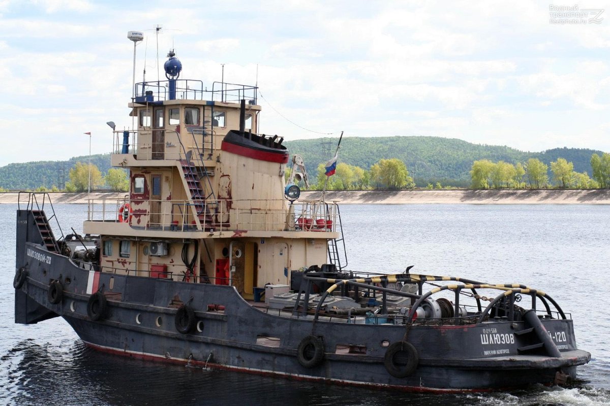 Буксир толкач Шлюзовой