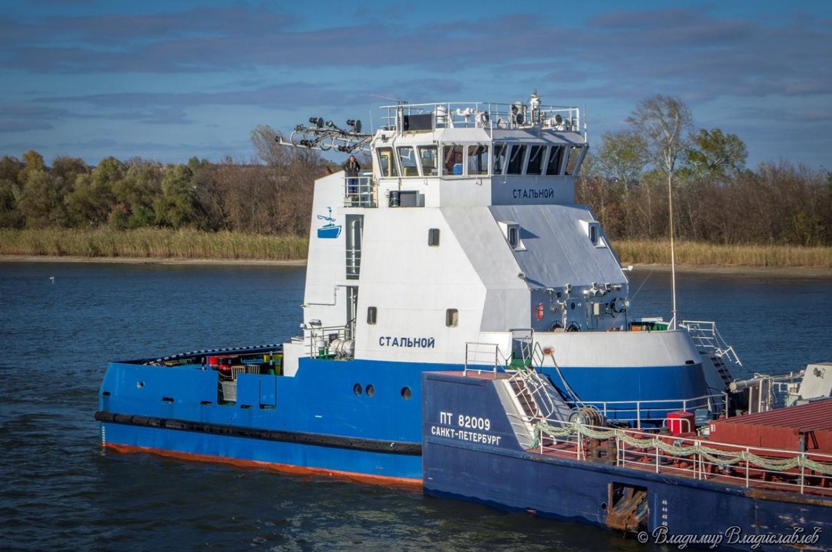 Буксир толкач 908