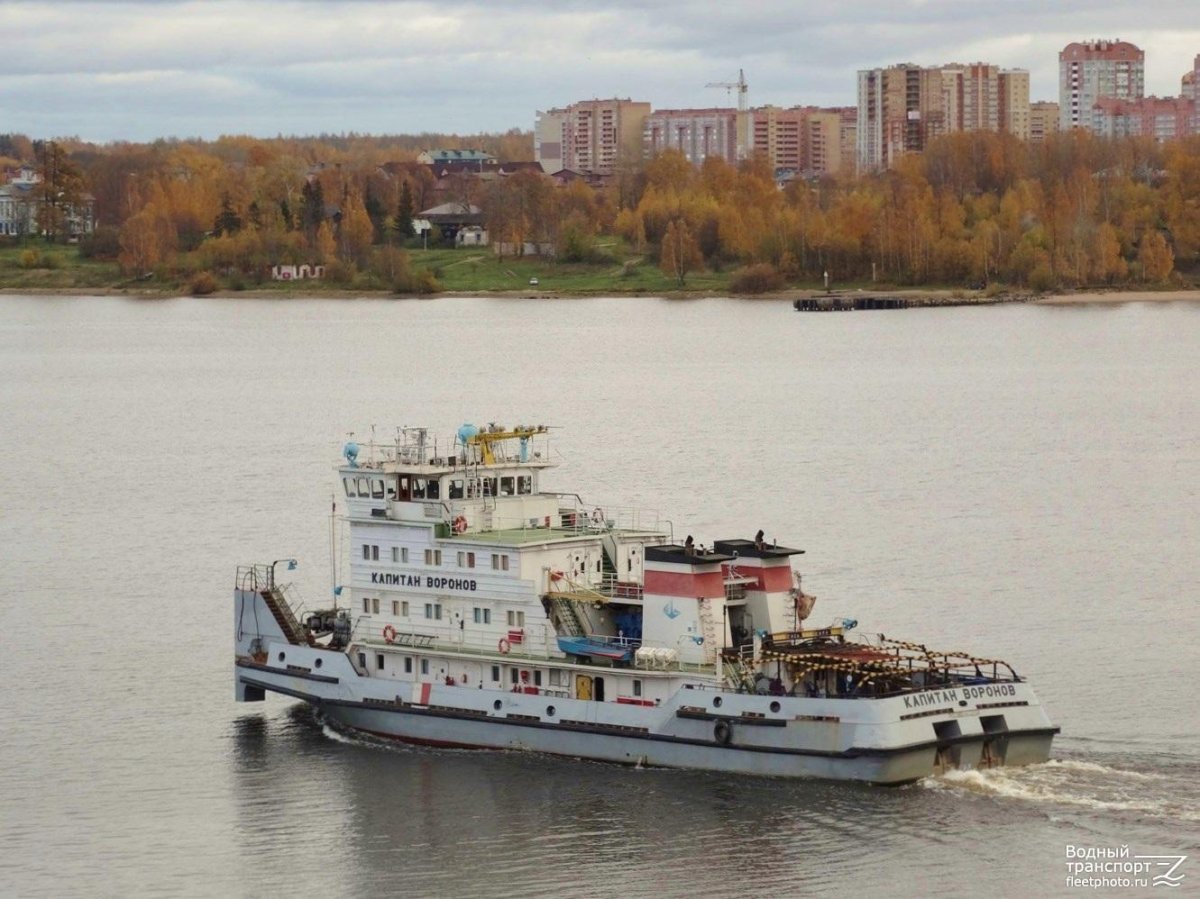 Буксир-толкач р-153