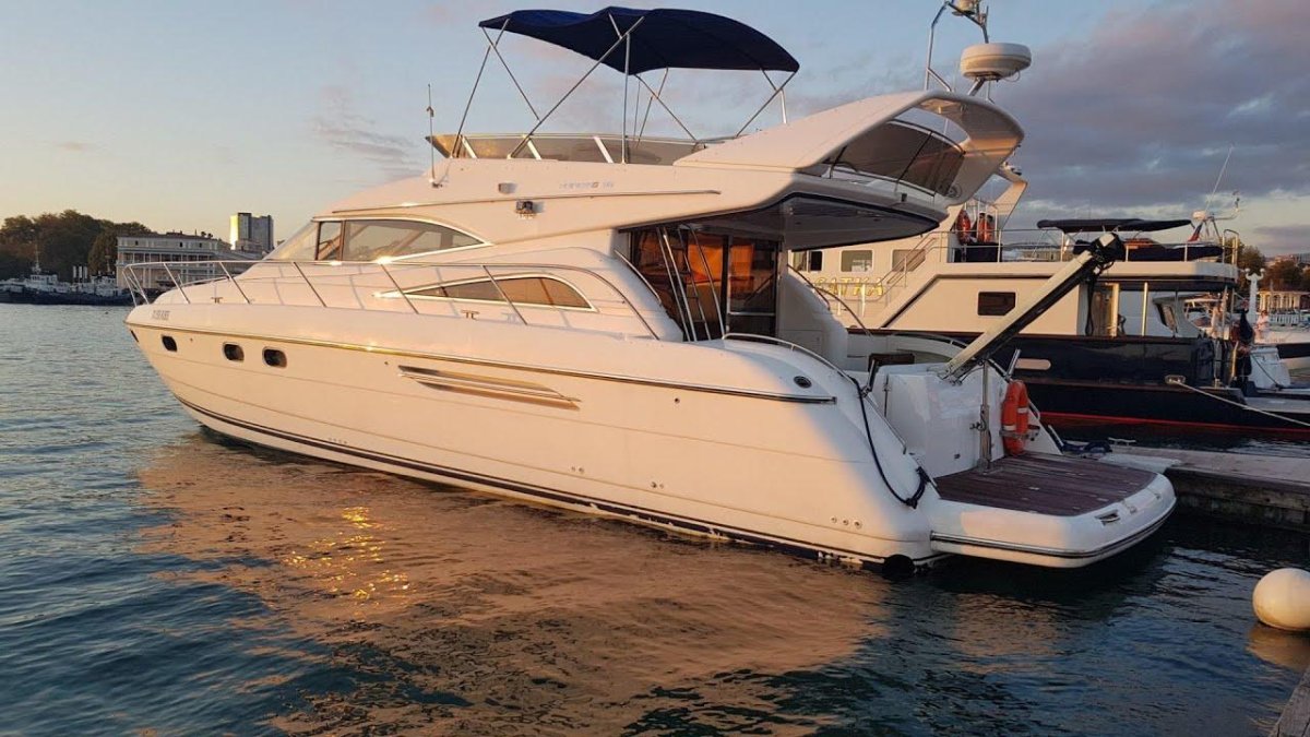 Princess 56 яхта