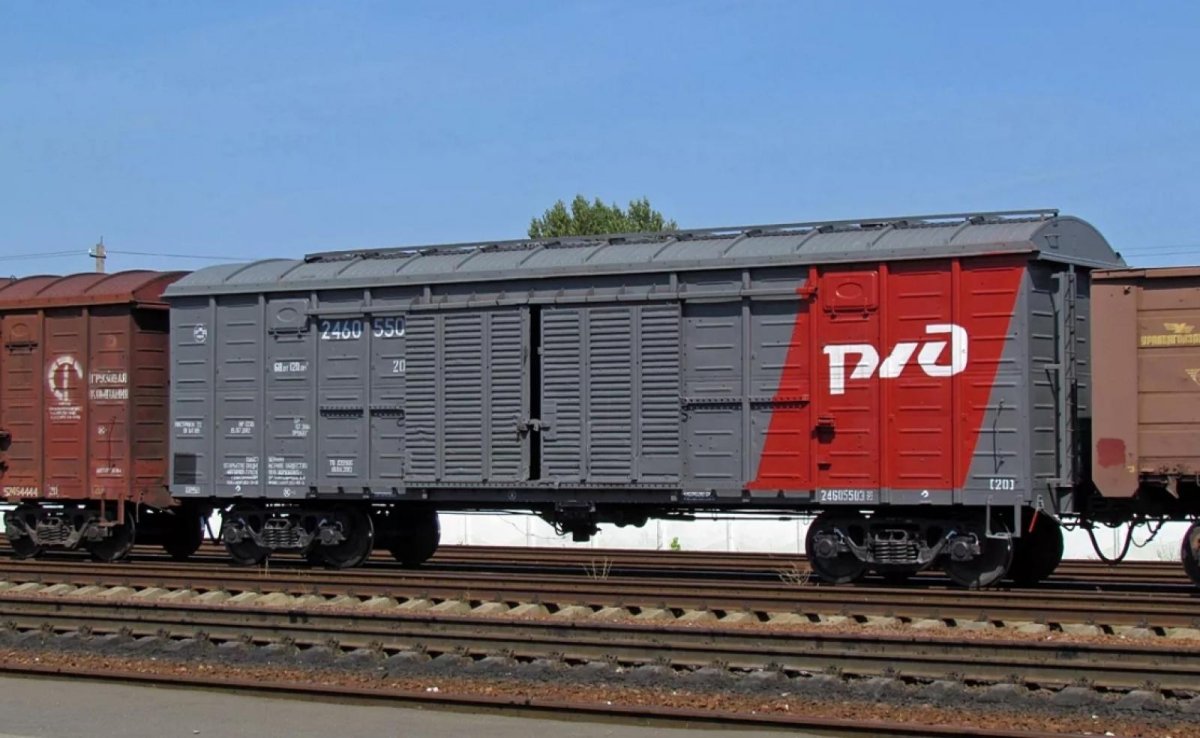 Грузовой вагон РЖД полувагон