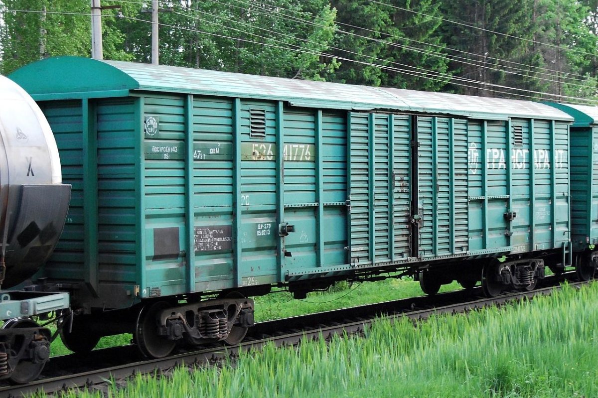 Крытый универсальный вагон (модель 11-6874)