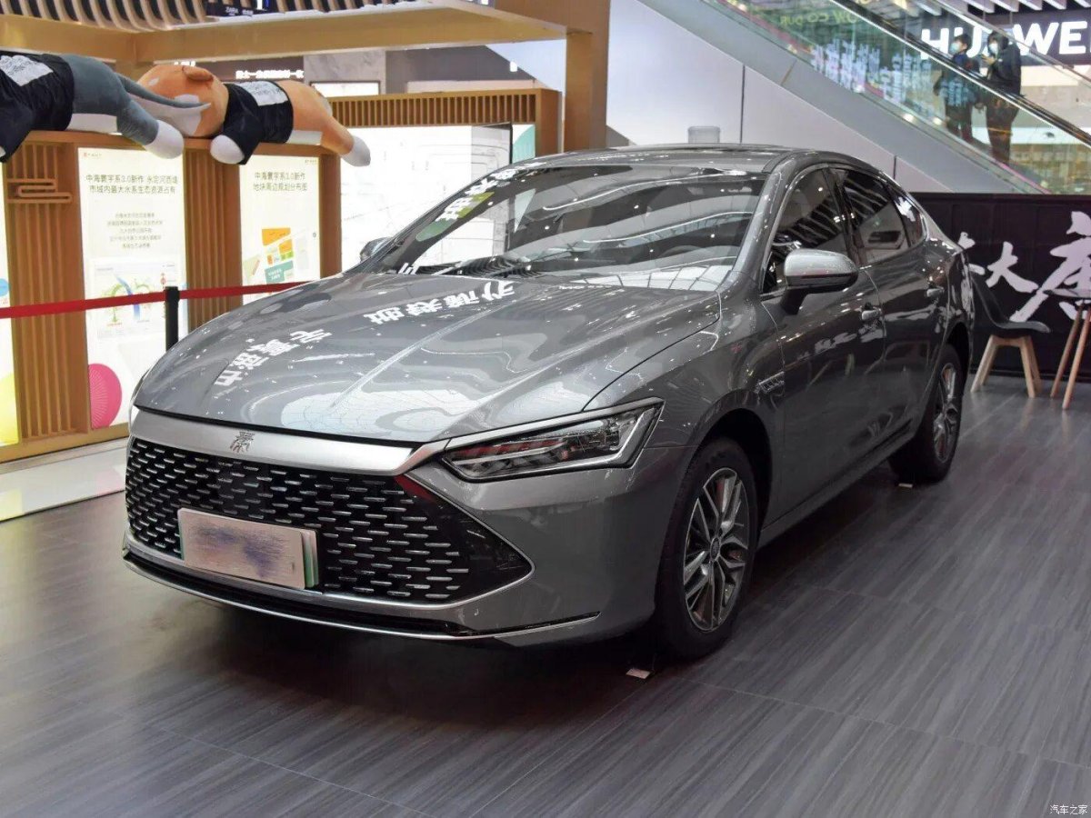 Седан BYD Qin Plus