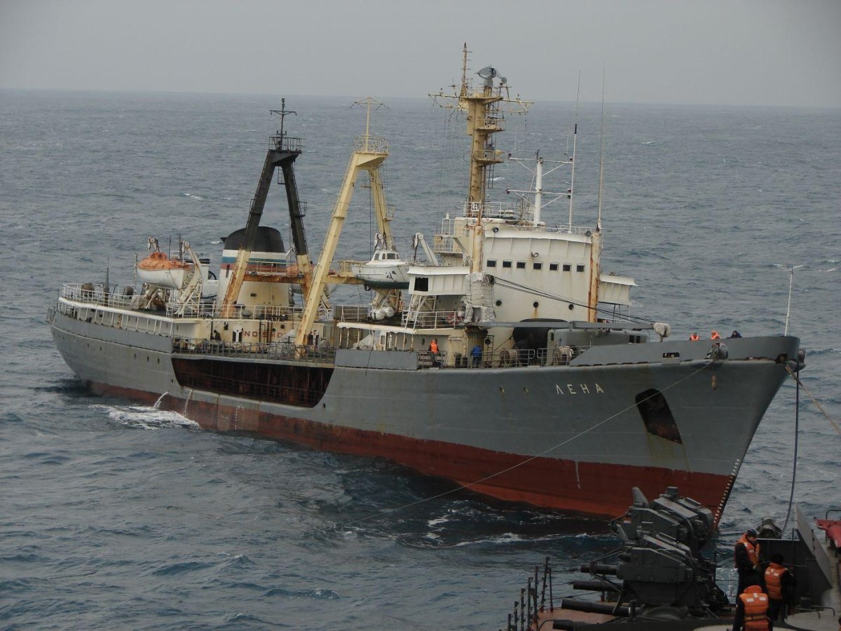 Танкер Лена Балтийского флота