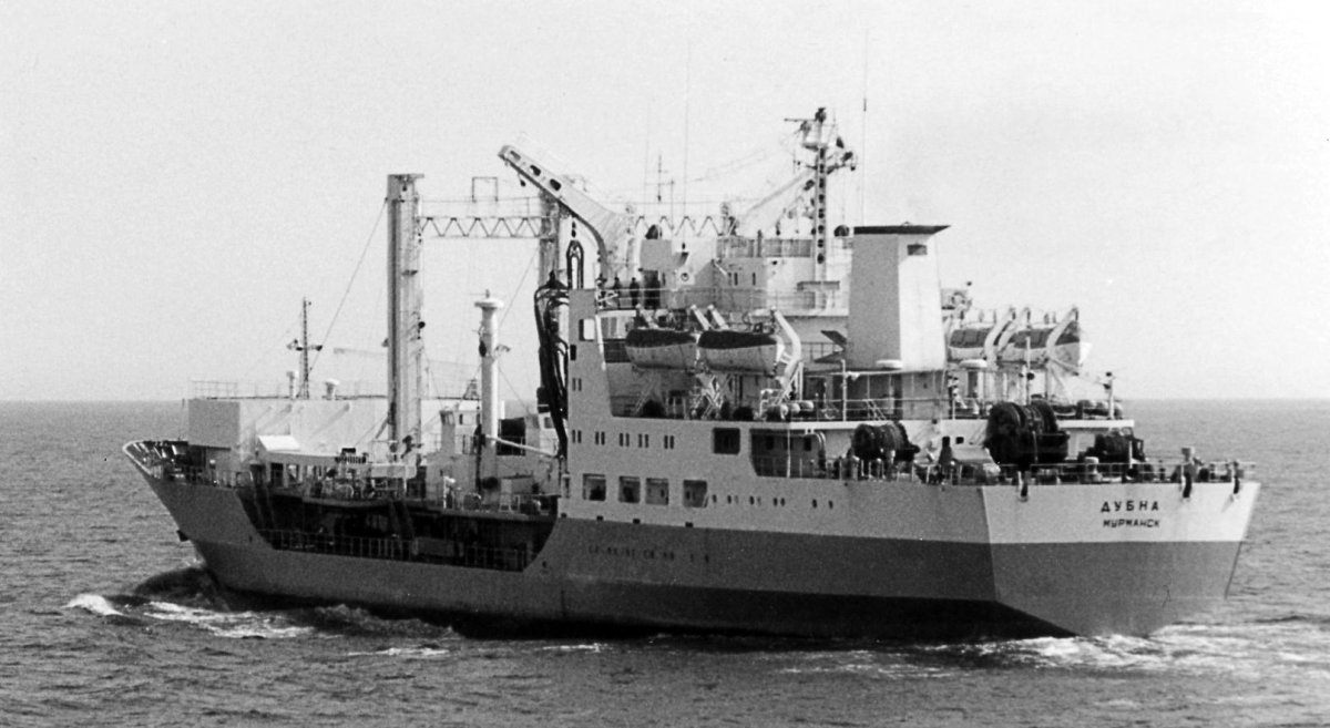 Танкер Дубна