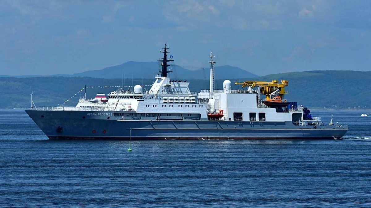 Игорь Белоусов судно