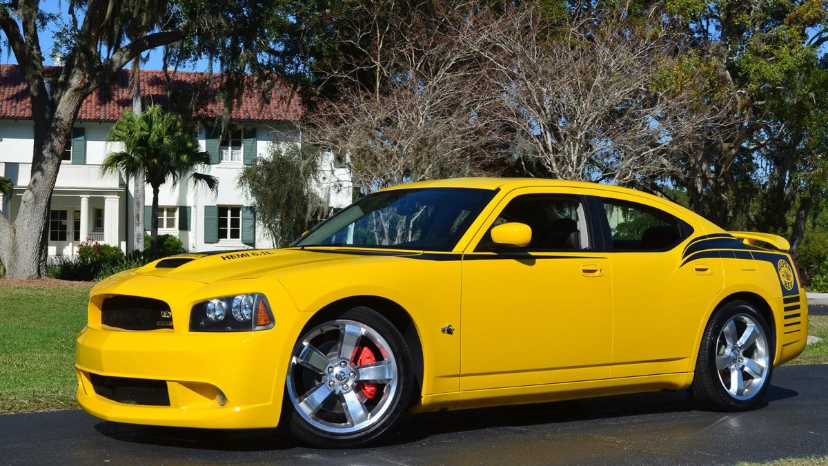 Dodge Charger srt8 2008