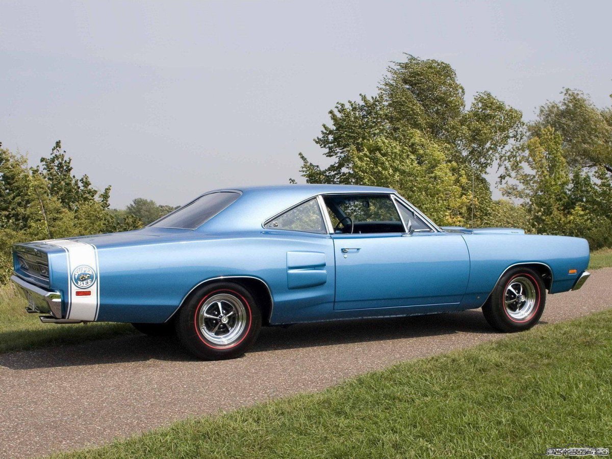 Додж Чарджер супер би 1971