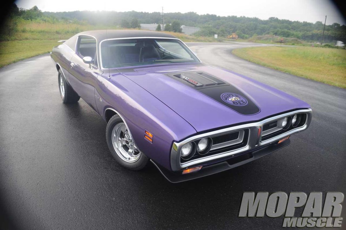 Додж Чарджер супер би 1971
