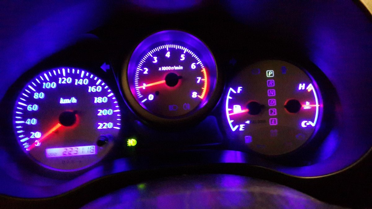 Пересвет приборки рав 4