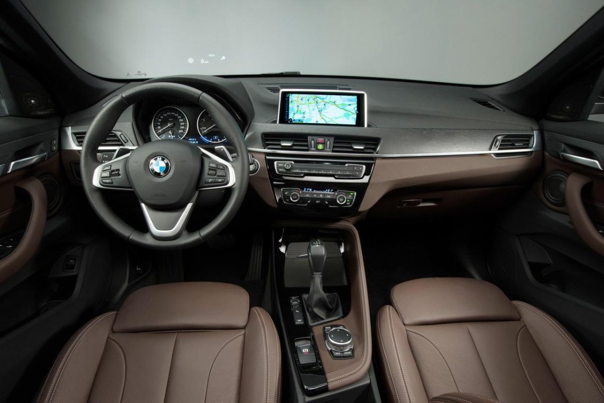 БМВ x1 2021 салон