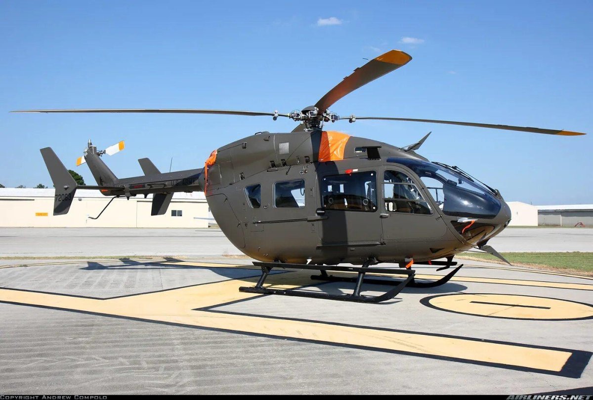 Вертолет Eurocopter 145