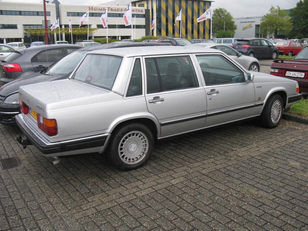 Volvo 760 GLE