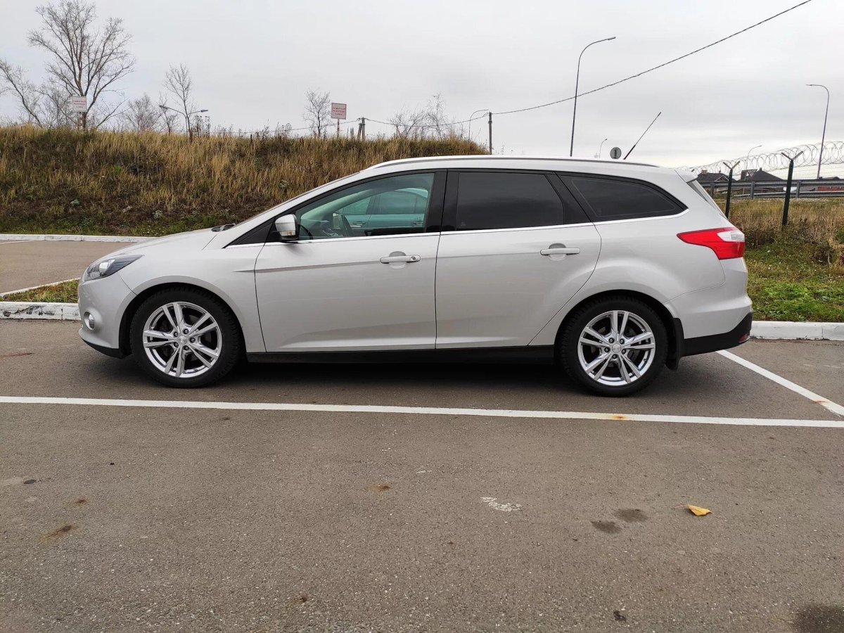 Форд фокус 2 универсал r18