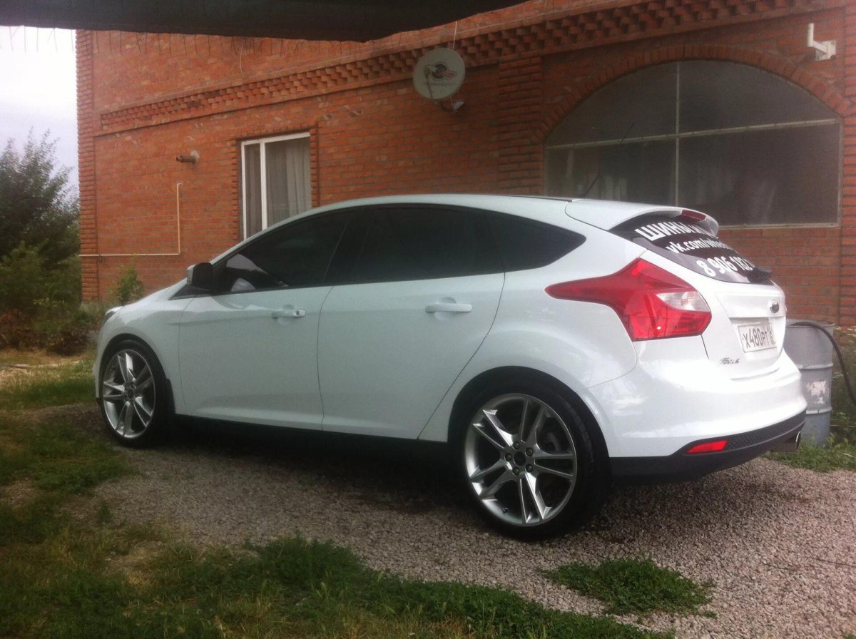 Форд фокус 3 хэтчбек r18