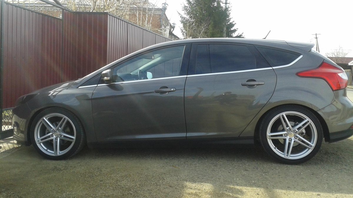 Форд фокус 3 r17