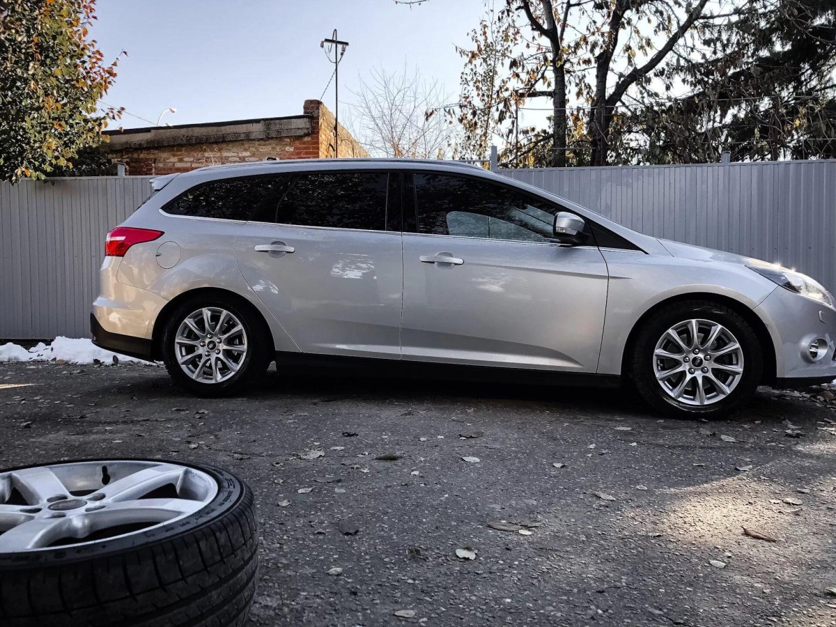 Ford Focus 3 универсал диски r17