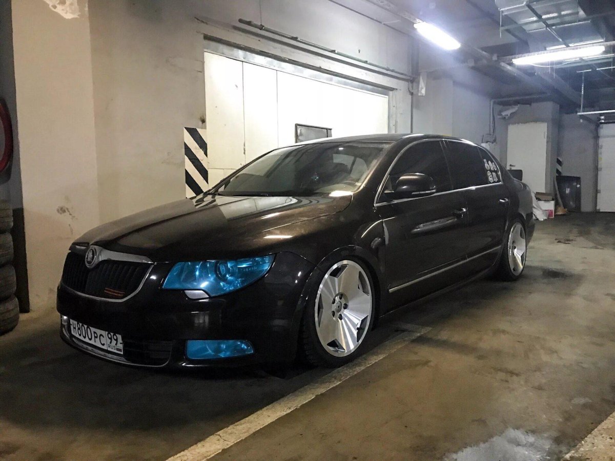 Skoda Superb mk2