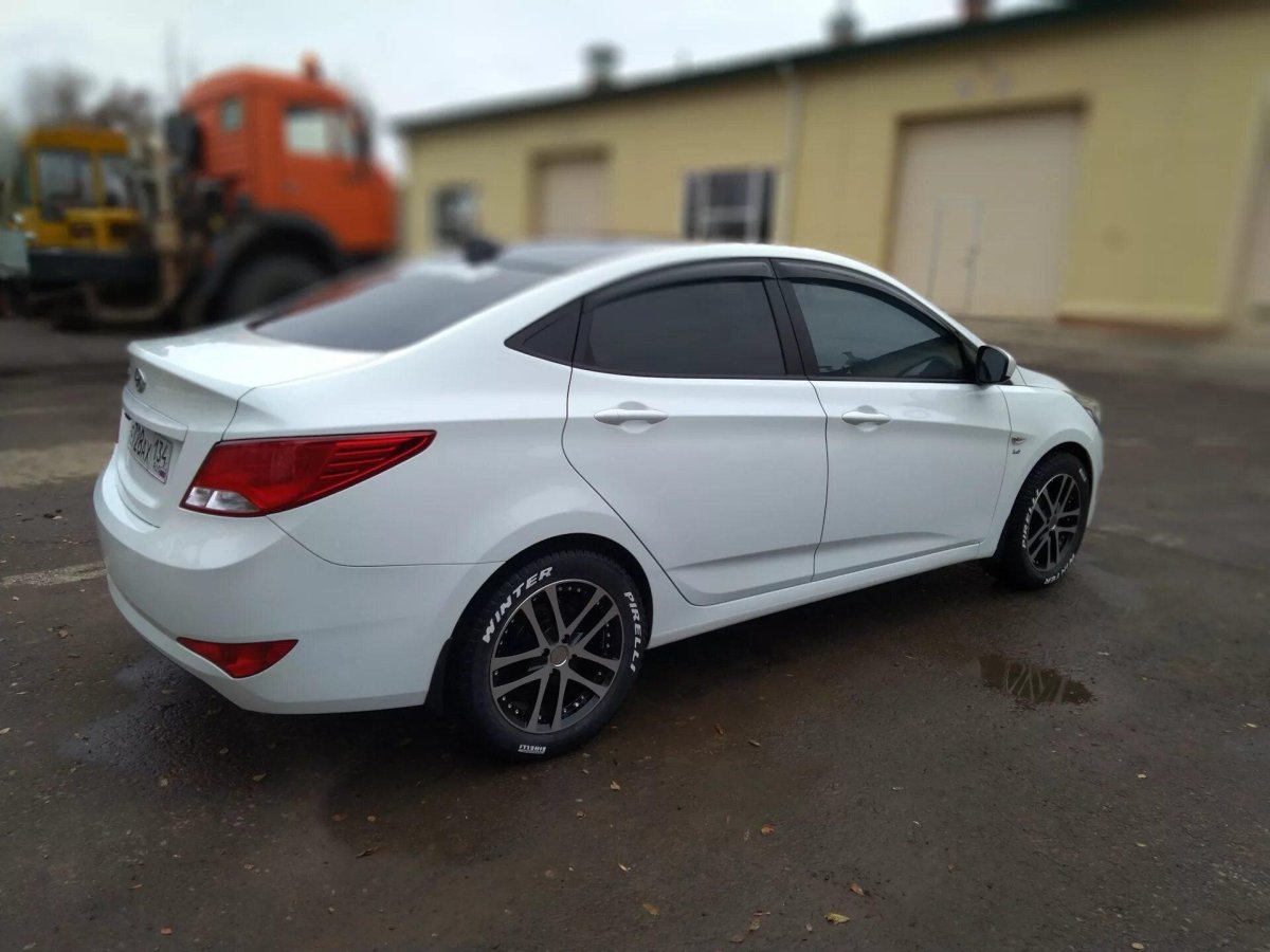 Белый Солярис r17