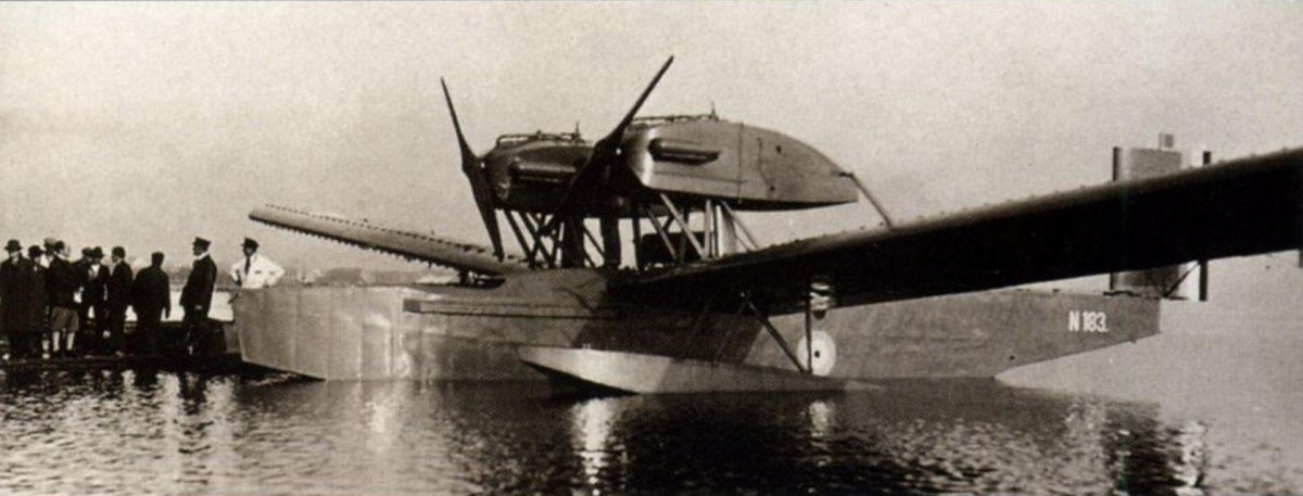 Мега летающая лодка Британии