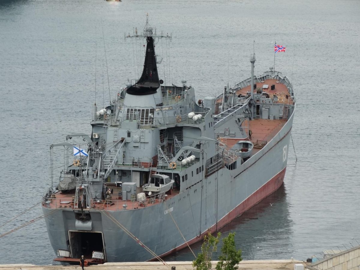 БДК "Саратов" проекта 1171