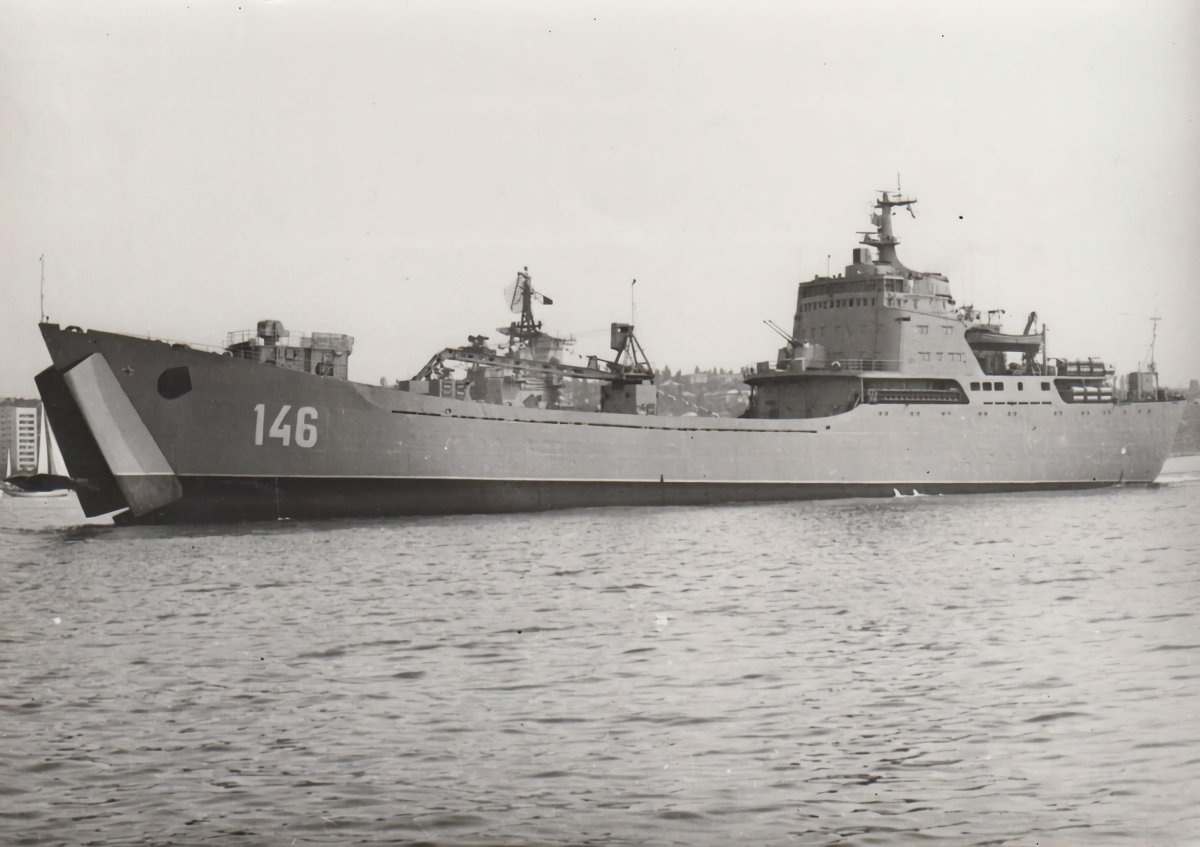 БДК "Саратов" проекта 1171