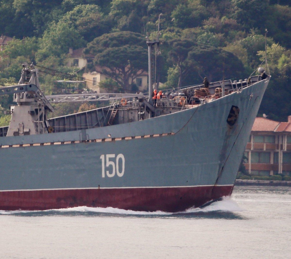 Большой десантный корабль Саратов