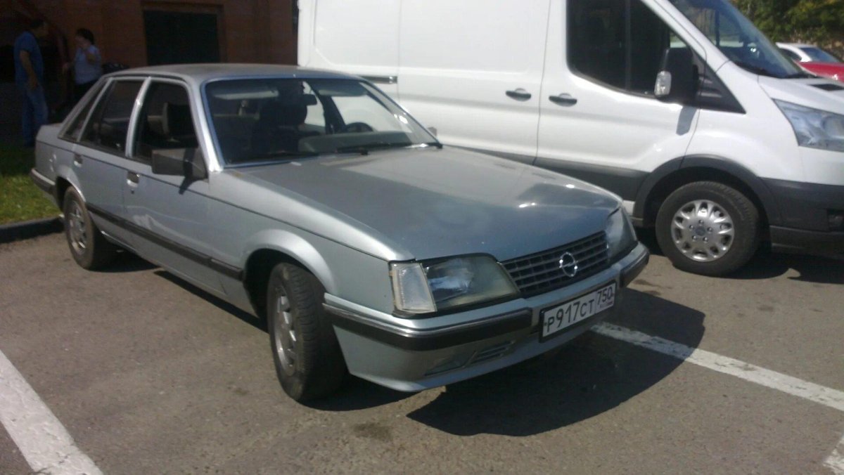 Опель сенатор 2,5