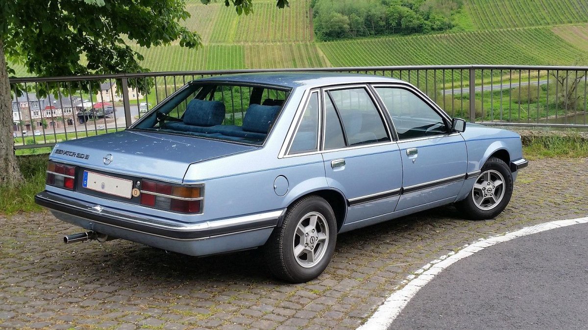 Opel Senator a1