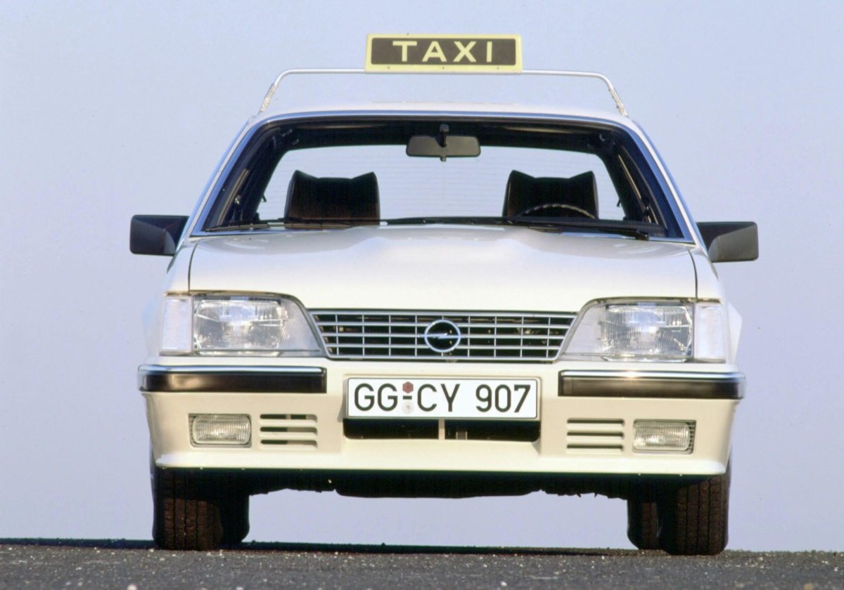 Опель сенатор 1982