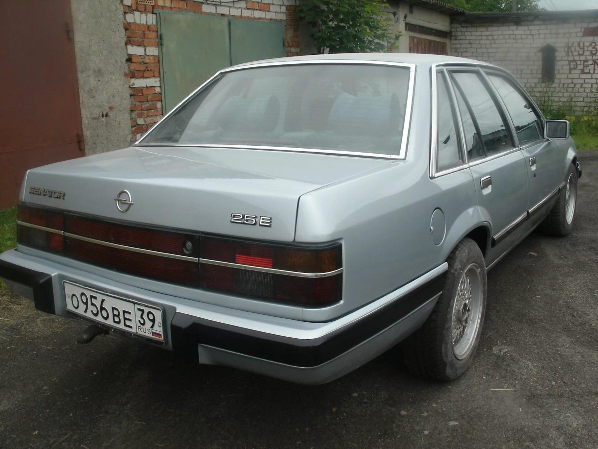 Opel Senator 1984