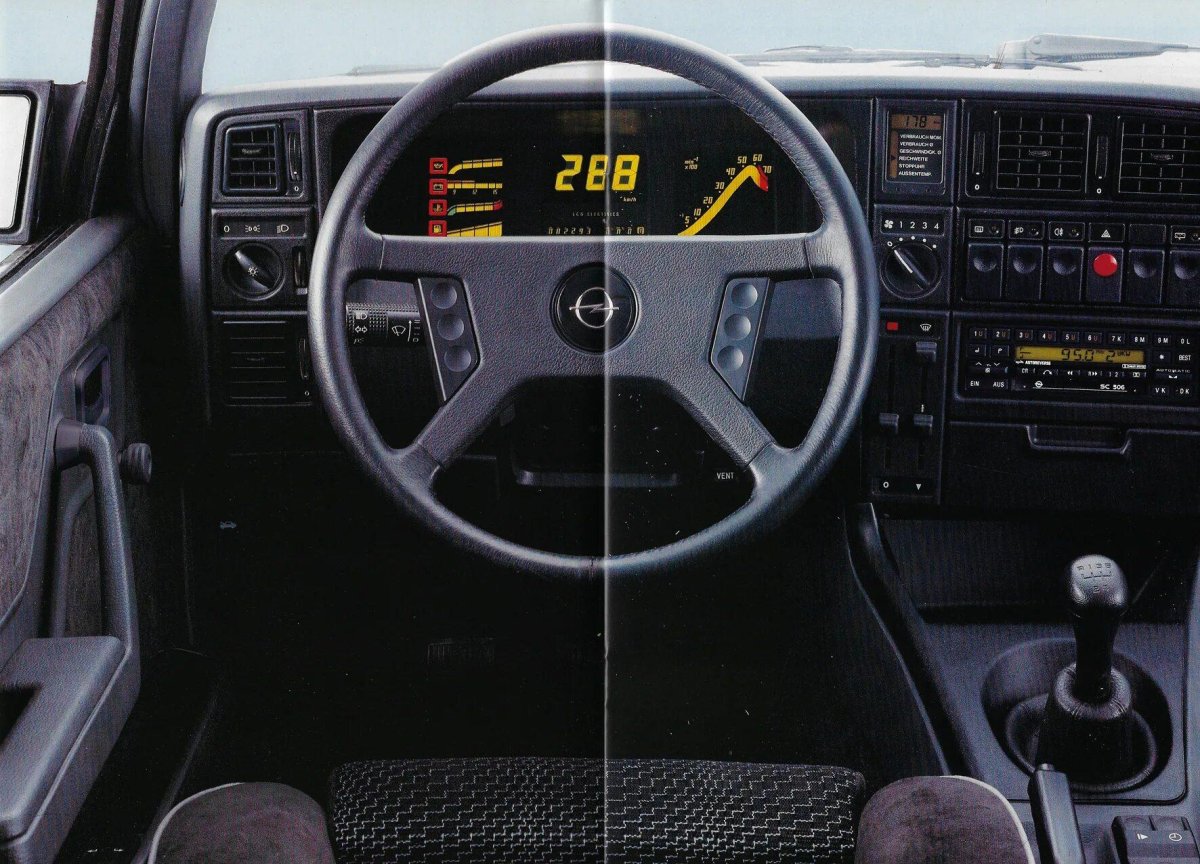 Опель сенатор Монза