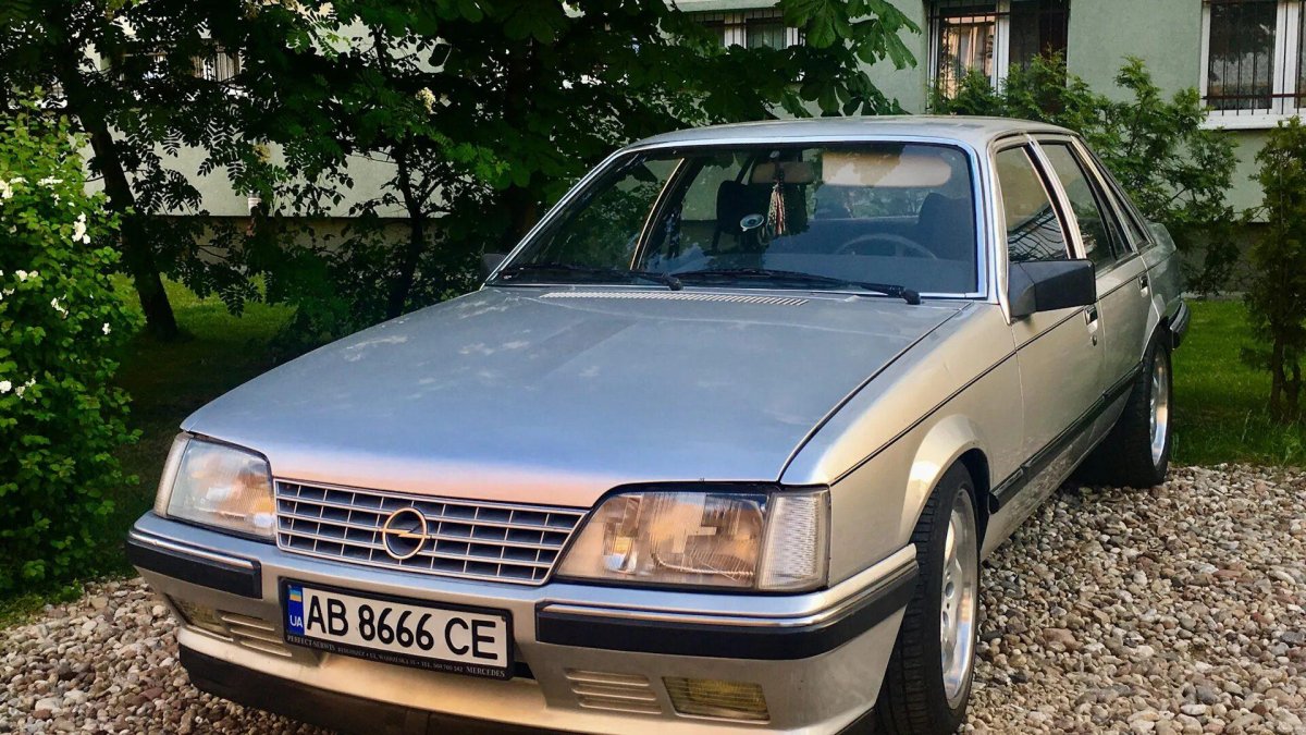 Opel Senator 1984