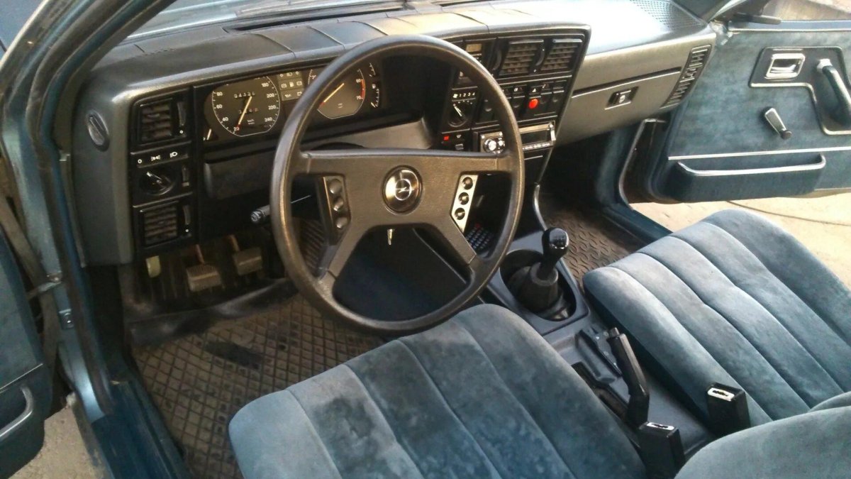 Opel Senator a2 салон