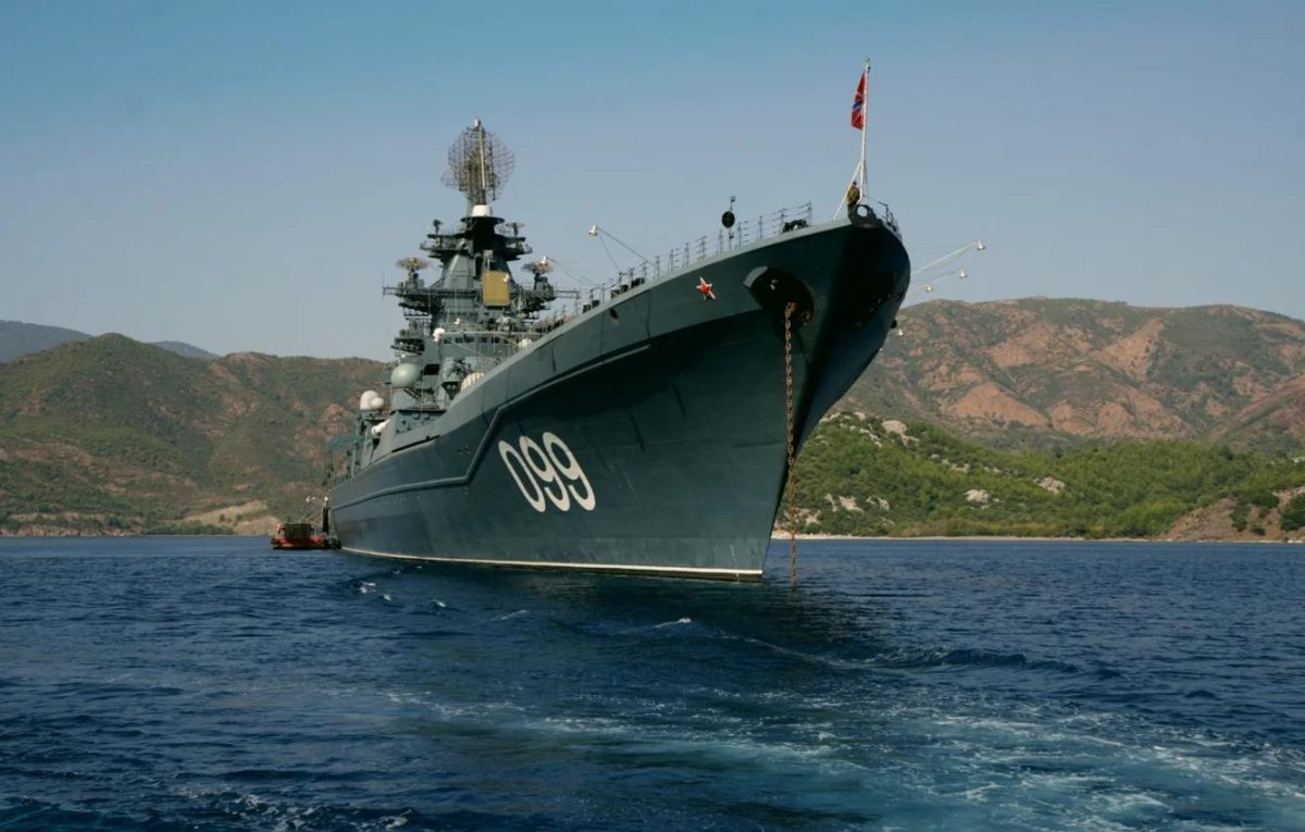 Военный корабль пётр Великий