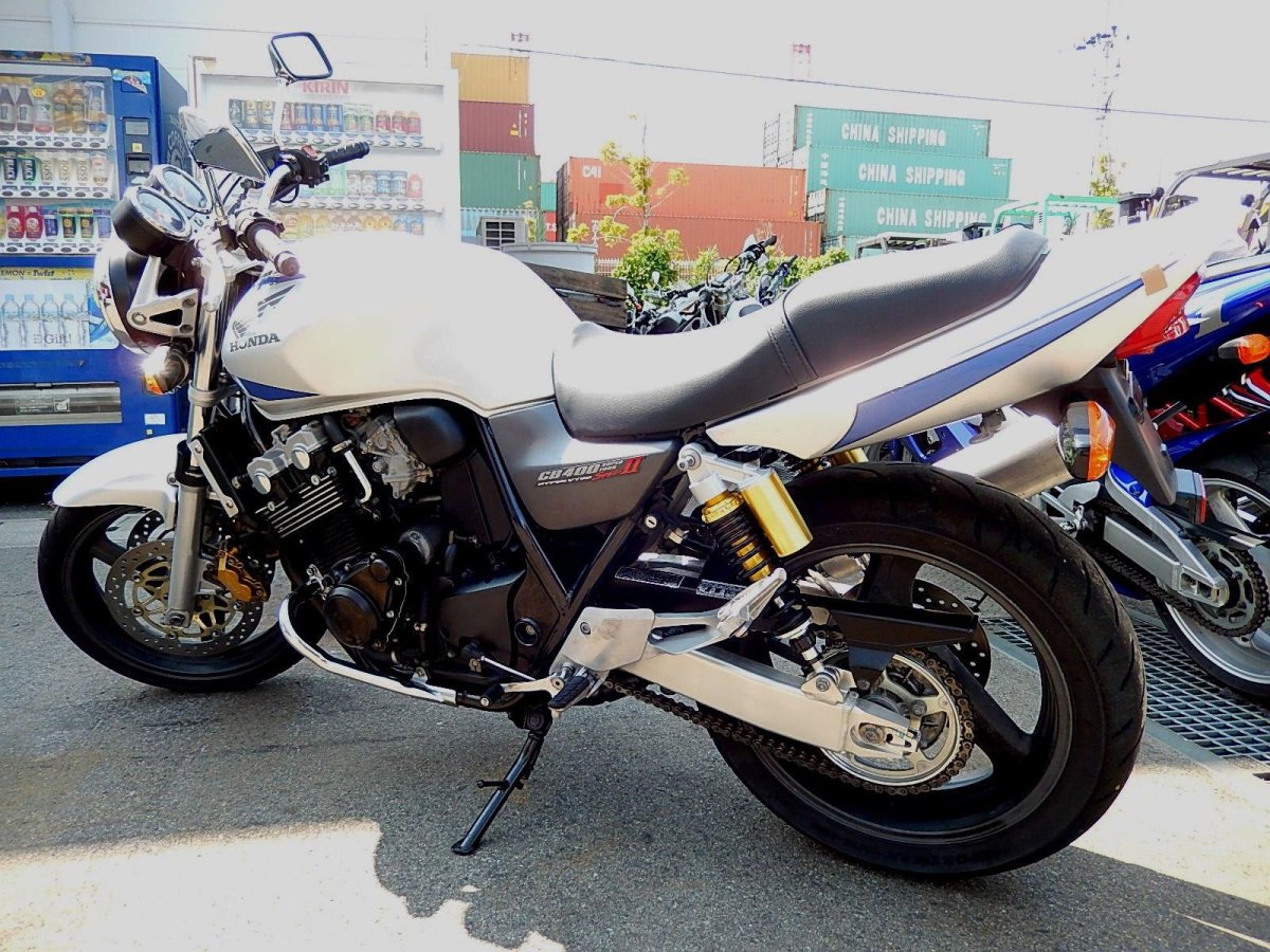 Honda cb400sf VTEC 2
